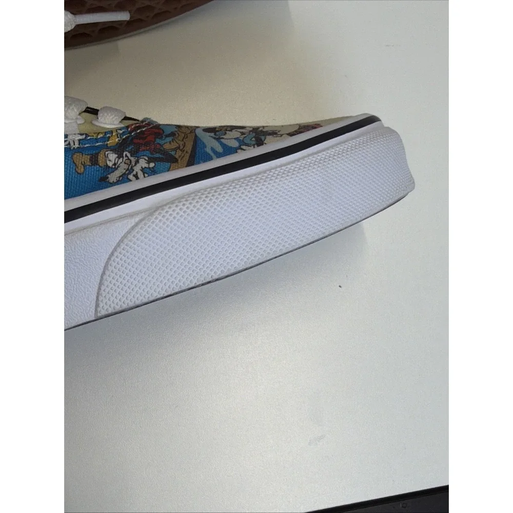 Vans x Disney Authentic Mickey Mouse Aloha Sneaker Limited Ed. Men‎ 7 Women 8.5